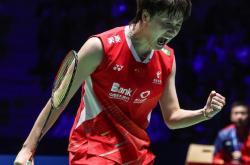 英雄联盟总决赛-韩国队完胜印尼队，李梓嘉刷新纪录