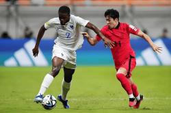 英雄联盟总决赛直播-伊拉克球队夺取胜利，展现中东实力