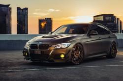 英雄联盟总决赛赛程-蓝武士闪电撕裂高原铁壁，仙人掌王银瓶乍破终结悬念