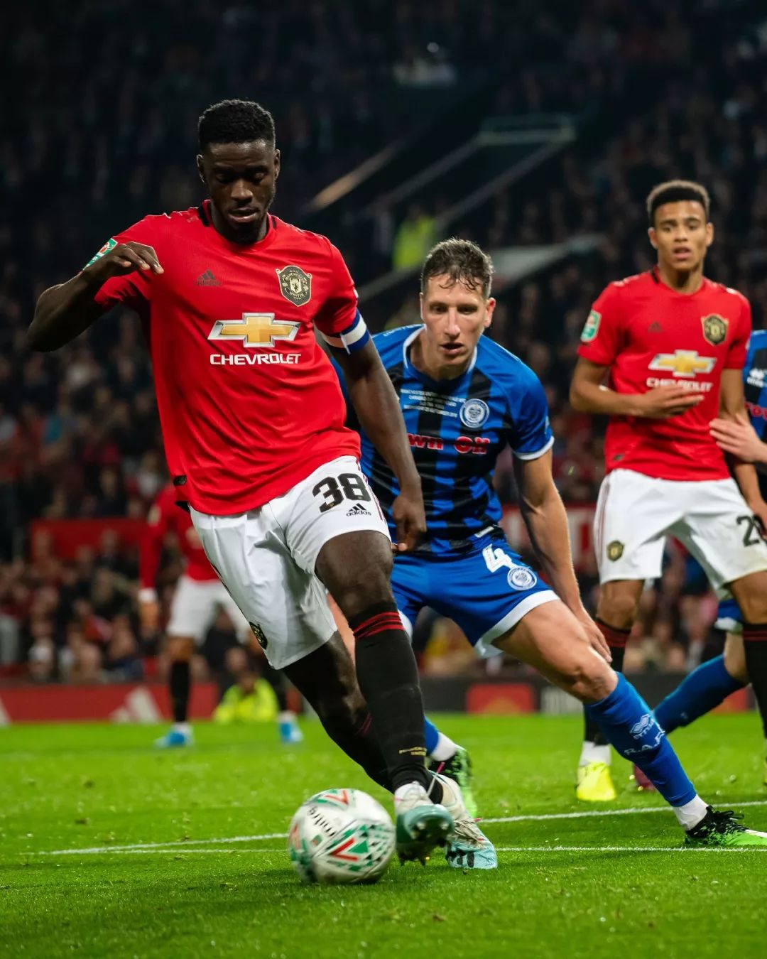 热门球队又添新伤，如何备战决赛