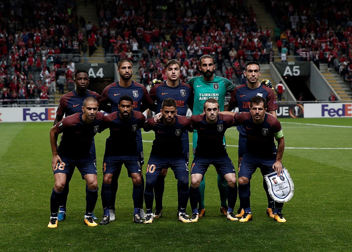 里尔队在客场比赛中斩获三分 里尔队在客场比赛中斩获三分