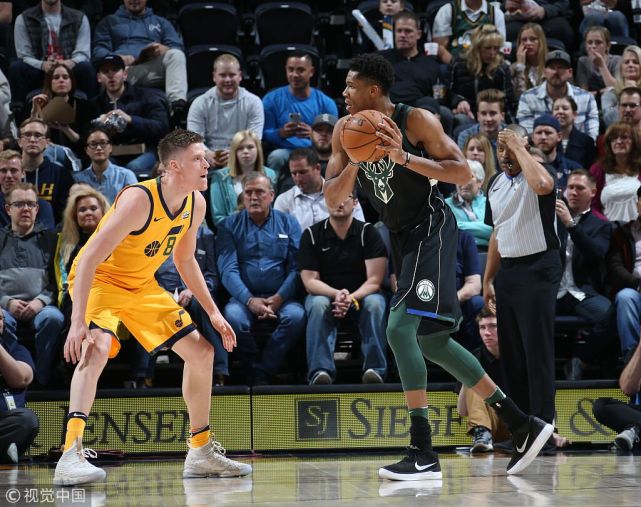 火箭连胜终结,绿军逆转胜出 火箭连胜终结,绿军逆转胜出