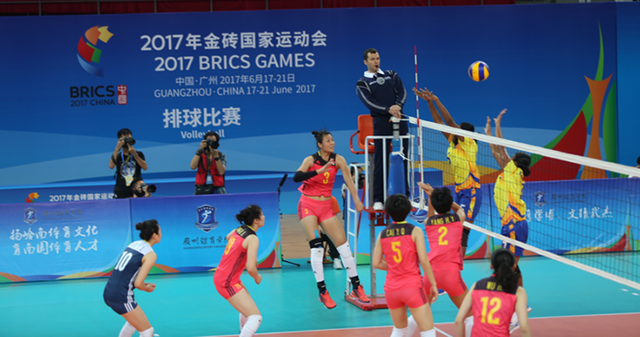 包含南非选手在排球比赛中风光无限的词条 包含南非选手在排球比赛中风光无限的词条