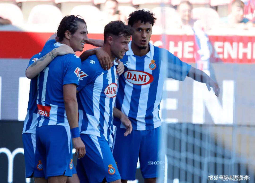 包含劳尔-加西亚梅开二度，赫罗纳客场逼平莱万特的词条