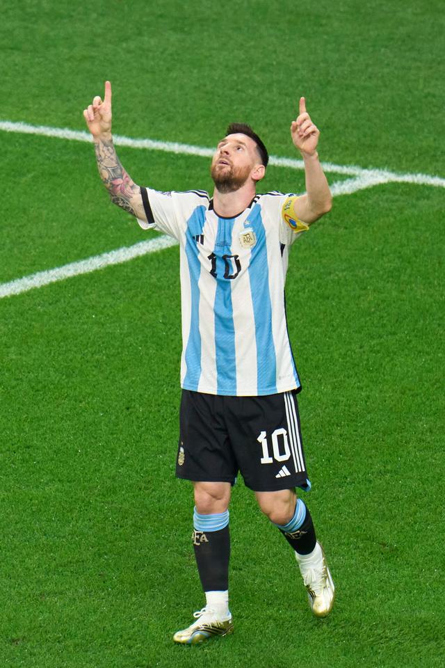 世界杯球员突破自我,表现堪称完美的简单介绍 世界杯球员突破自我,表现堪称完美的简单介绍