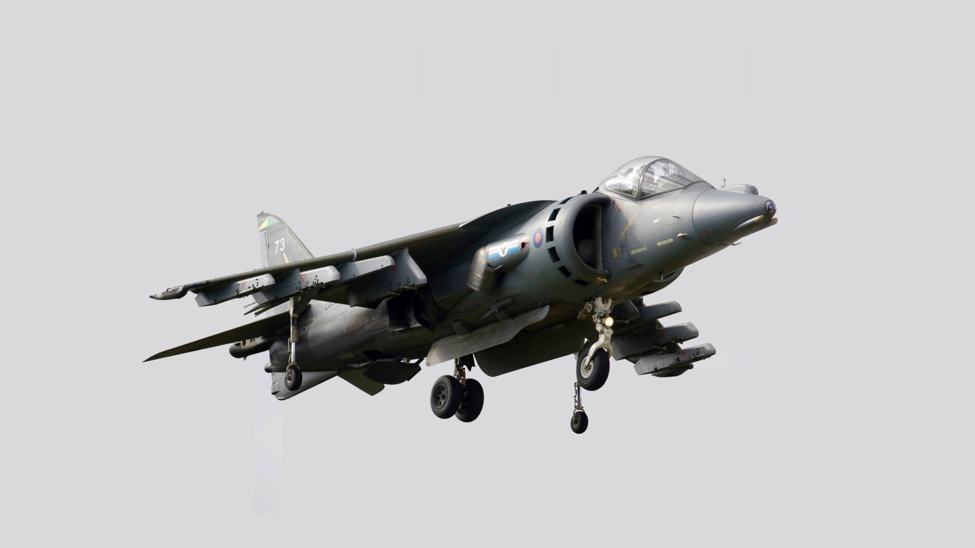 狭路相逢勇者胜，乔治在焦点对决中完成破茧证明