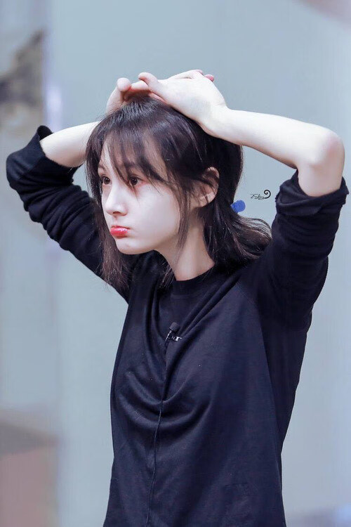 跨界对决，当NBA季后赛之夜遇见绿茵场C罗