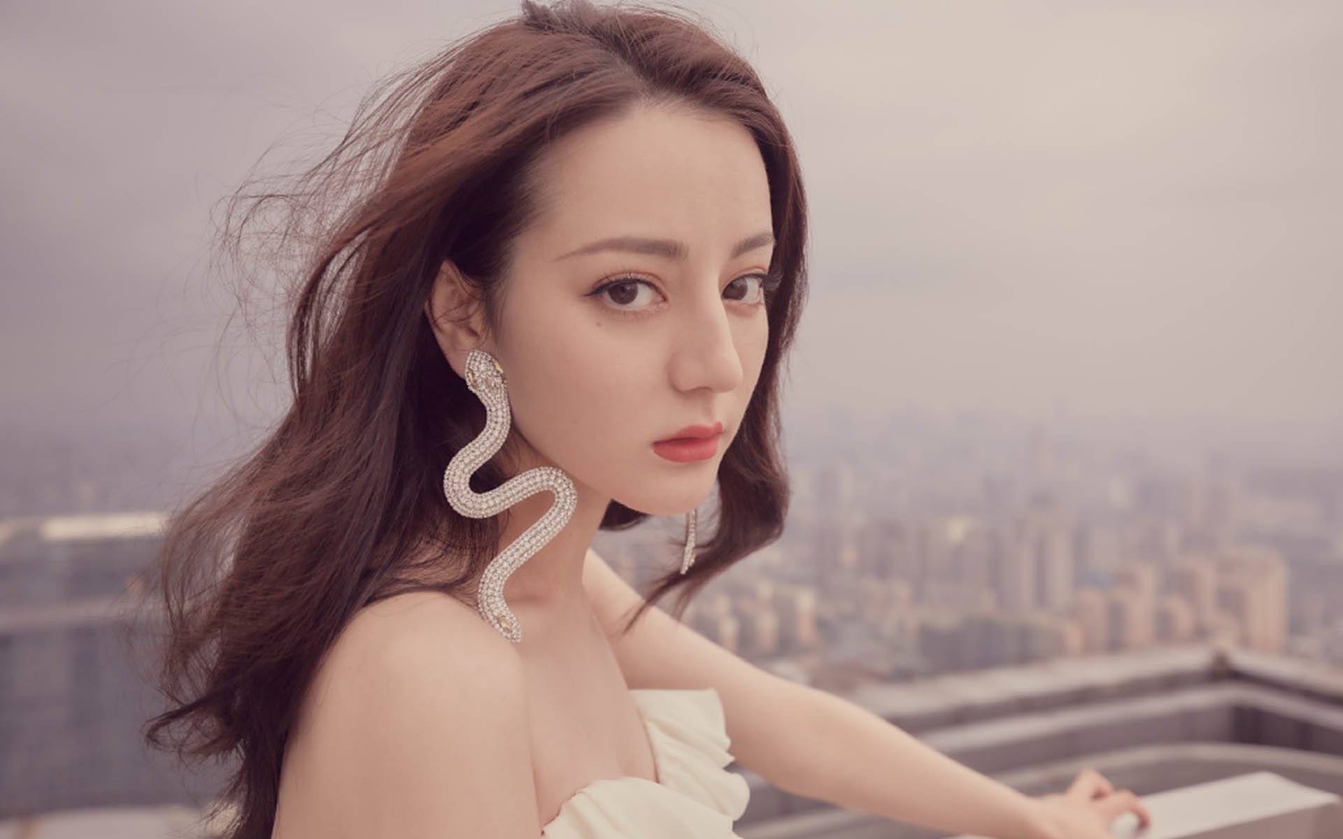 英超争冠的意外转折，比利亚雷亚尔决胜局中巴拉圭灵魂附体